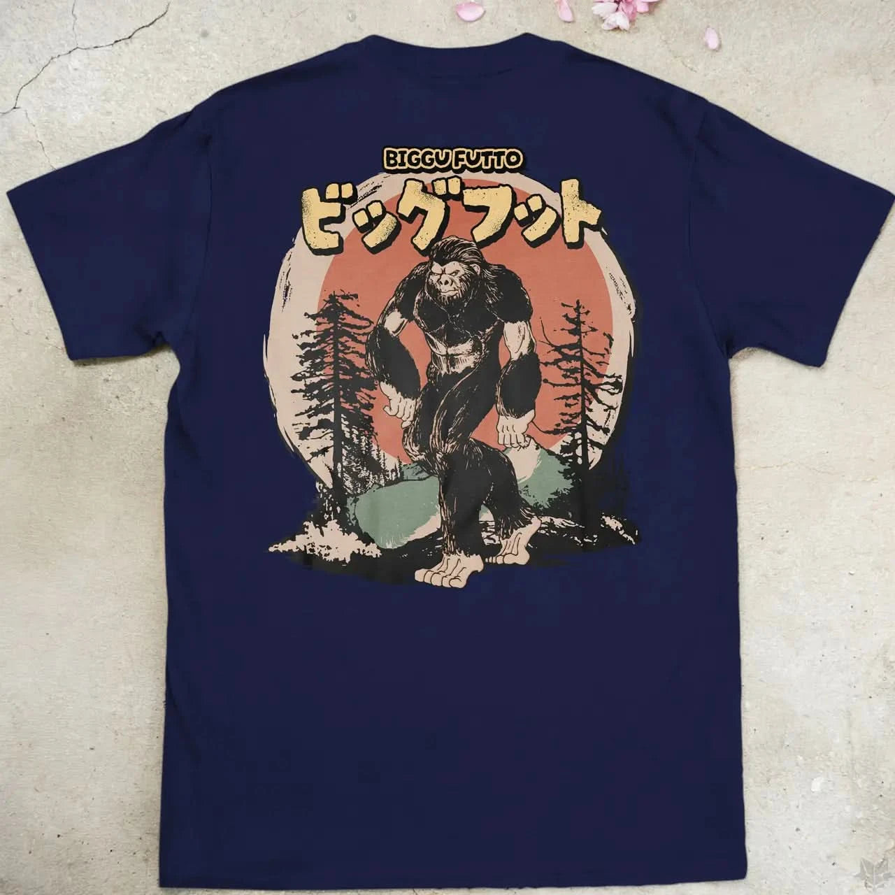 Biggu Futto | back print ❀ T-shirt