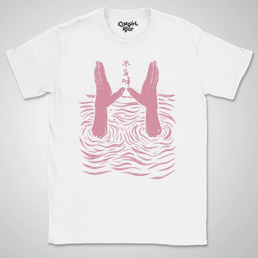 Uncanny ❀ T-shirt